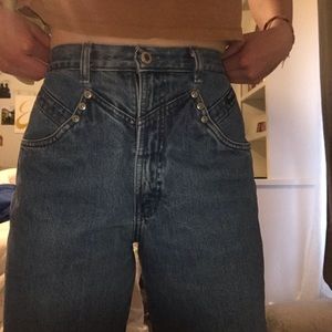 super adorable vintage jeans!!